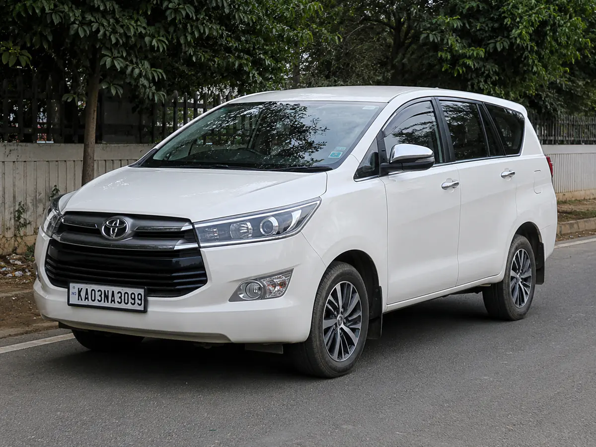 Innova Crysta rental in Bangalore by Yatra Tours